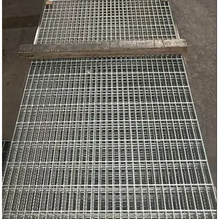 Welded Steel Grating, Galvanized Steel, 3 Feet * 12 Feet